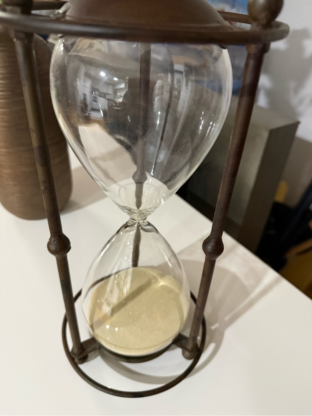 Antique-Style Hourglass Timer with Brass Frame and Cream Sand